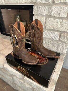 NWT - Dan Post Women’s Alexy Leather Cowboy/Cowgirl Boots